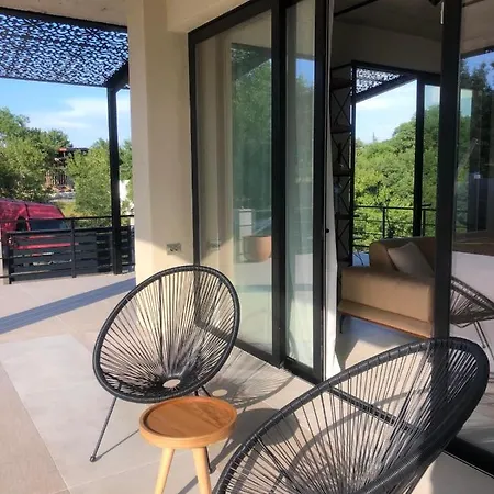 Luxury Giardino Lozenetz * 洛泽内茨