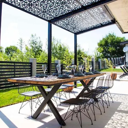 Luxury Giardino Lozenetz 别墅
