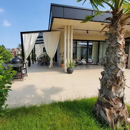 Luxury Giardino Lozenetz 洛泽内茨