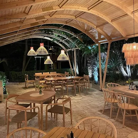 别墅 Luxury Giardino Lozenetz